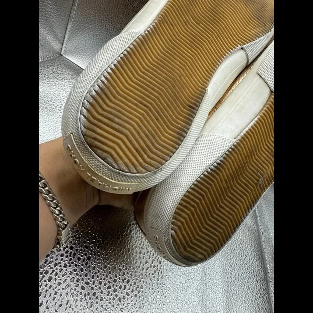 RARE 🚀 MICHAEL KORS‎ ROSE GOLD STUDDED SHINY SNEAKERS Size 9